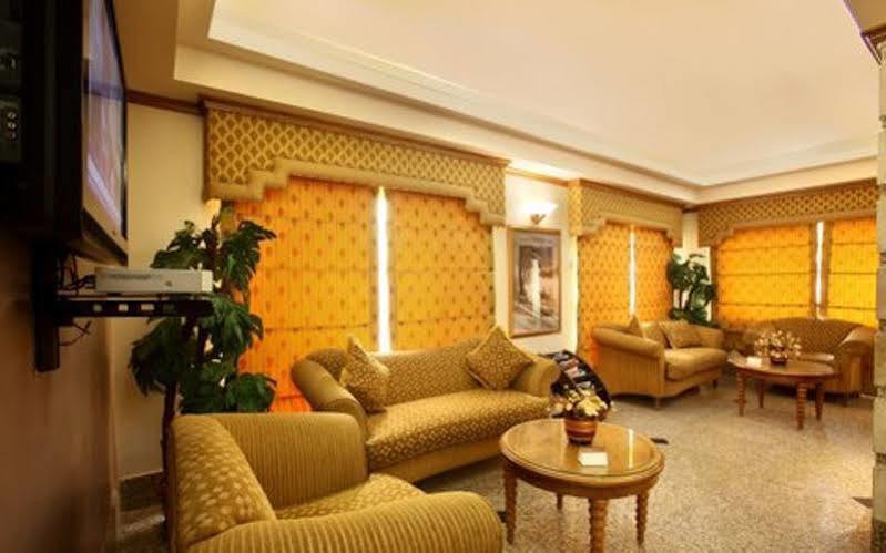 Capri Hotel Suites Amman Exterior photo